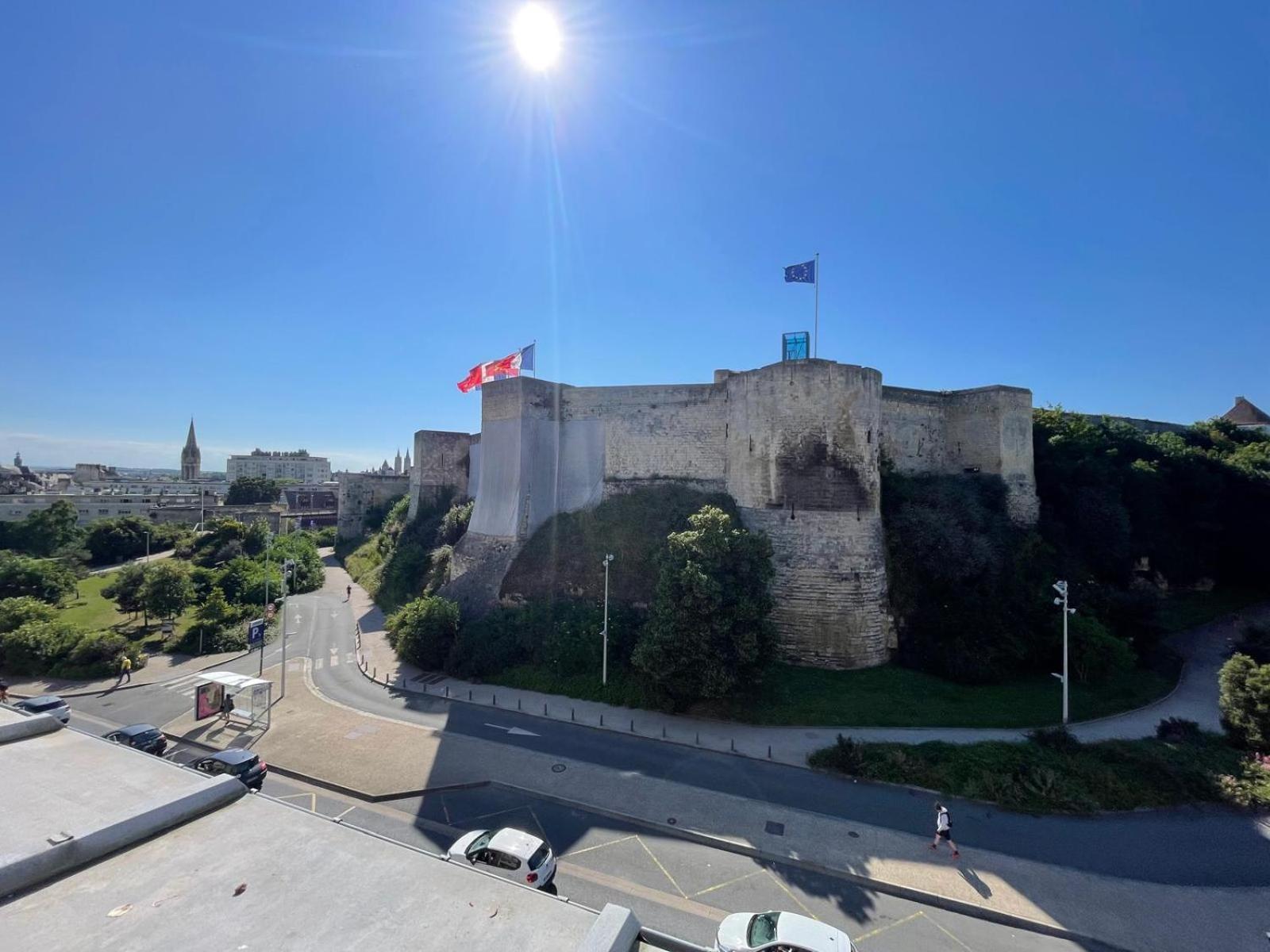 Castle - Vue Sur Le Chateau - Hypercentre Caen Luaran gambar